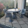 Round 48" Table with 4 Classic Seats