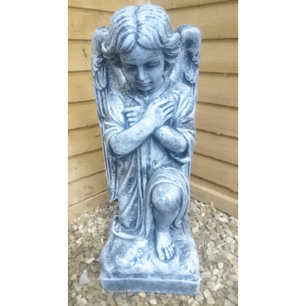 Kneeling Angel